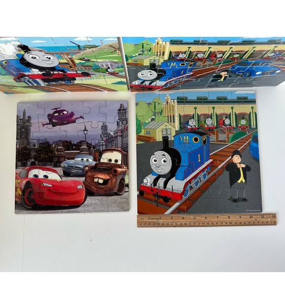 Thomas the Tank Engine and Friends Puzzles set of 4 puzzles, wood case - Picture 10 of 15